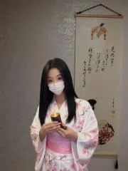 深圳不错的94妹子 真实工作室环境 (地点：广东 - 深圳)