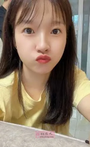 馨儿 - 四川-成都 楼凤实拍第2张