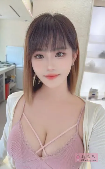 短发性感莞式服务控 - 四川-成都 楼凤实拍第1张