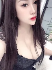 雪妍大胸服务控 真实工作室环境 (地点：四川 - 成都)