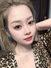 武侯娇小翘臀奶糖 四川 - 成都线下实拍无遮挡