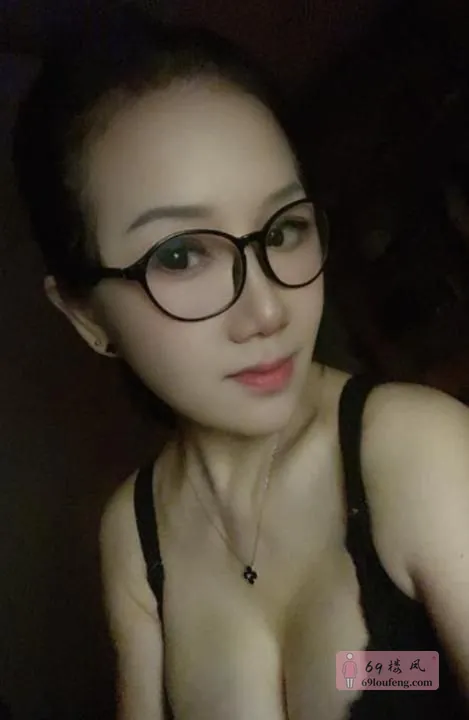 瑶海跑车骚妇 - 安徽-合肥 楼凤实拍第1张