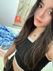 白云闷骚型等哥哥调教-小蕊 真实工作室环境 (地点：广东 - 广州)