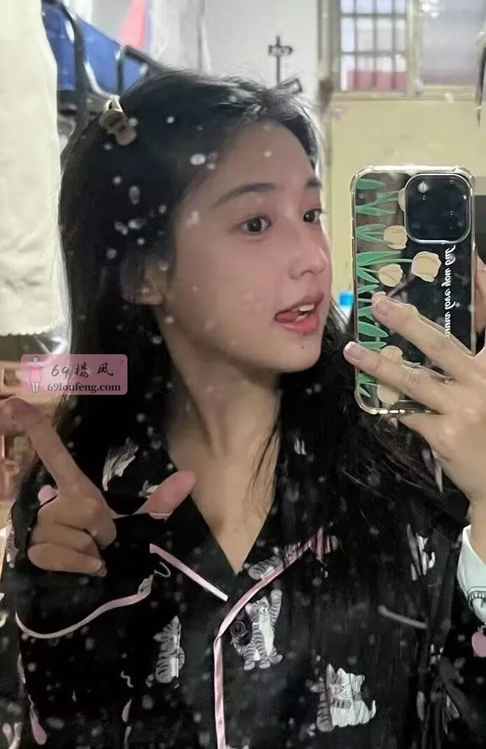 真实学生素颜无滤镜-佳佳 - 广东-广州 楼凤实拍第3张