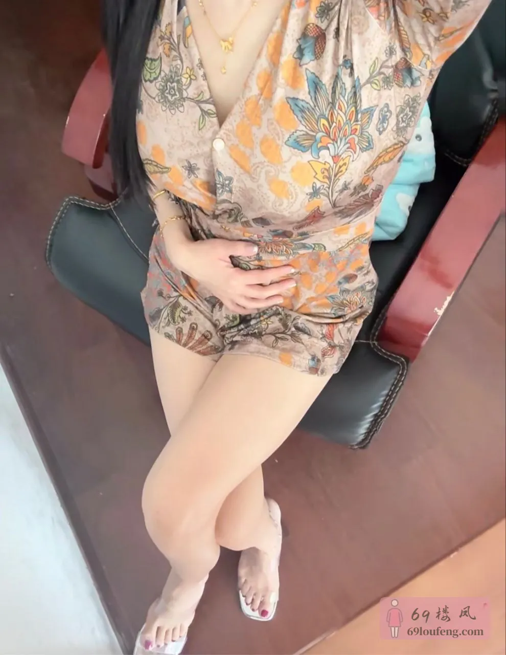 白云皮肤白大长腿-笑笑 - 广东-广州 楼凤实拍第3张