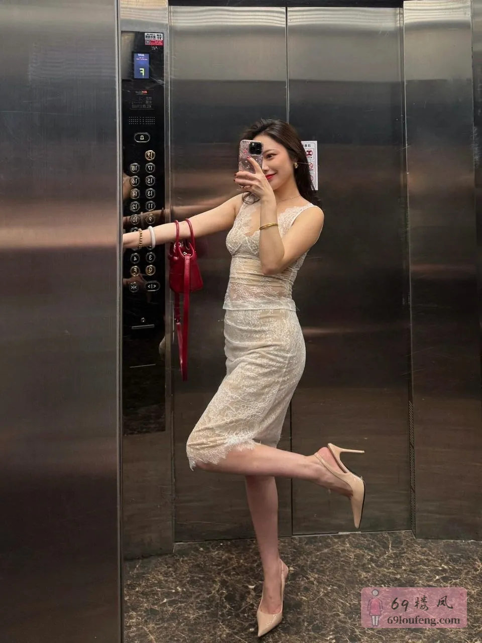 职场俏佳人初兼职-佳佳 - 广东-广州 楼凤实拍第2张