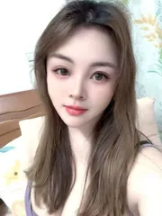 天河大奶诱惑-小娇 真实工作室环境 (地点：广东 - 广州)