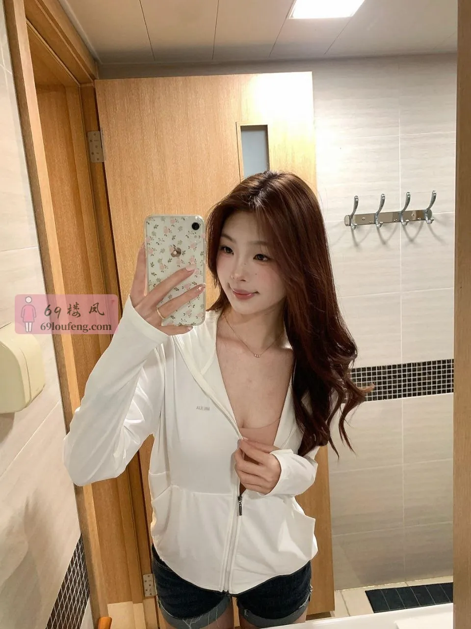 天河极品新人兼职可外出-草莓 - 广东-广州 楼凤实拍第4张