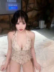 19岁女大兼职来验牌-D朵 广东 - 广州线下实拍无遮挡