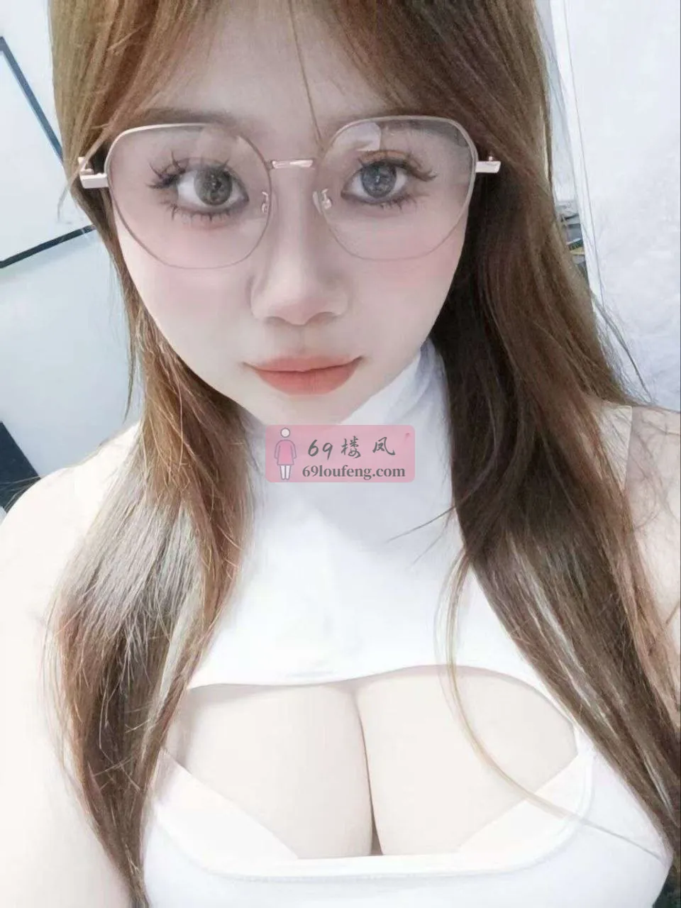 白云惊喜价风骚舌吻女神-婷婷(热) - 广东-广州 楼凤实拍第4张