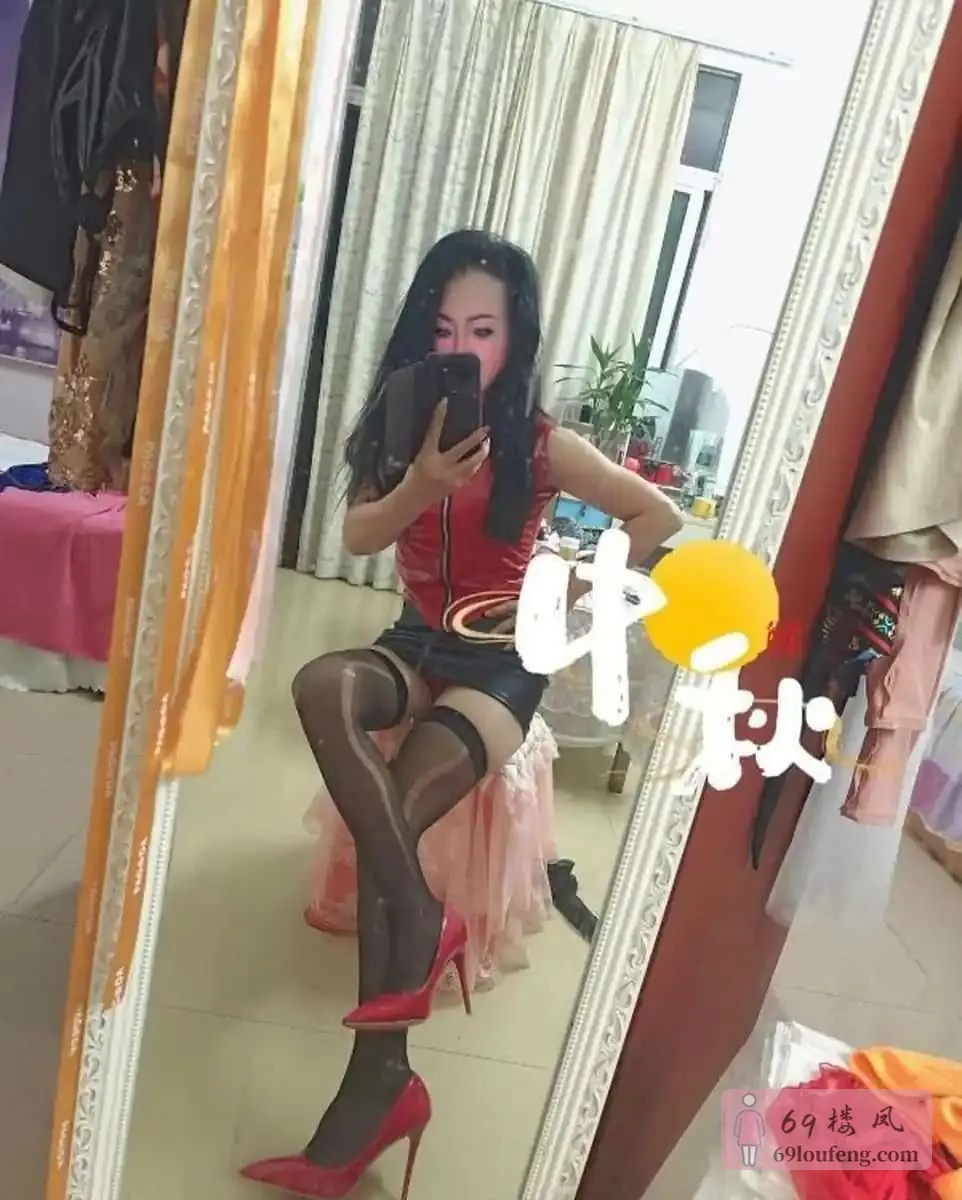 制服诱惑小骚妇 - 广东-广州 楼凤实拍第2张