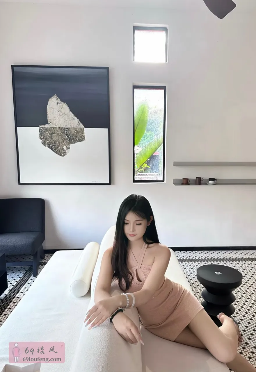 白云03年小妹背着男友下海兼职-饭饭 - 广东-广州 楼凤实拍第4张
