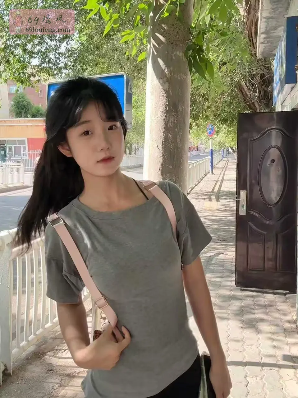 白云新人毕业生刚下海自做-甜甜 - 广东-广州 楼凤实拍第1张