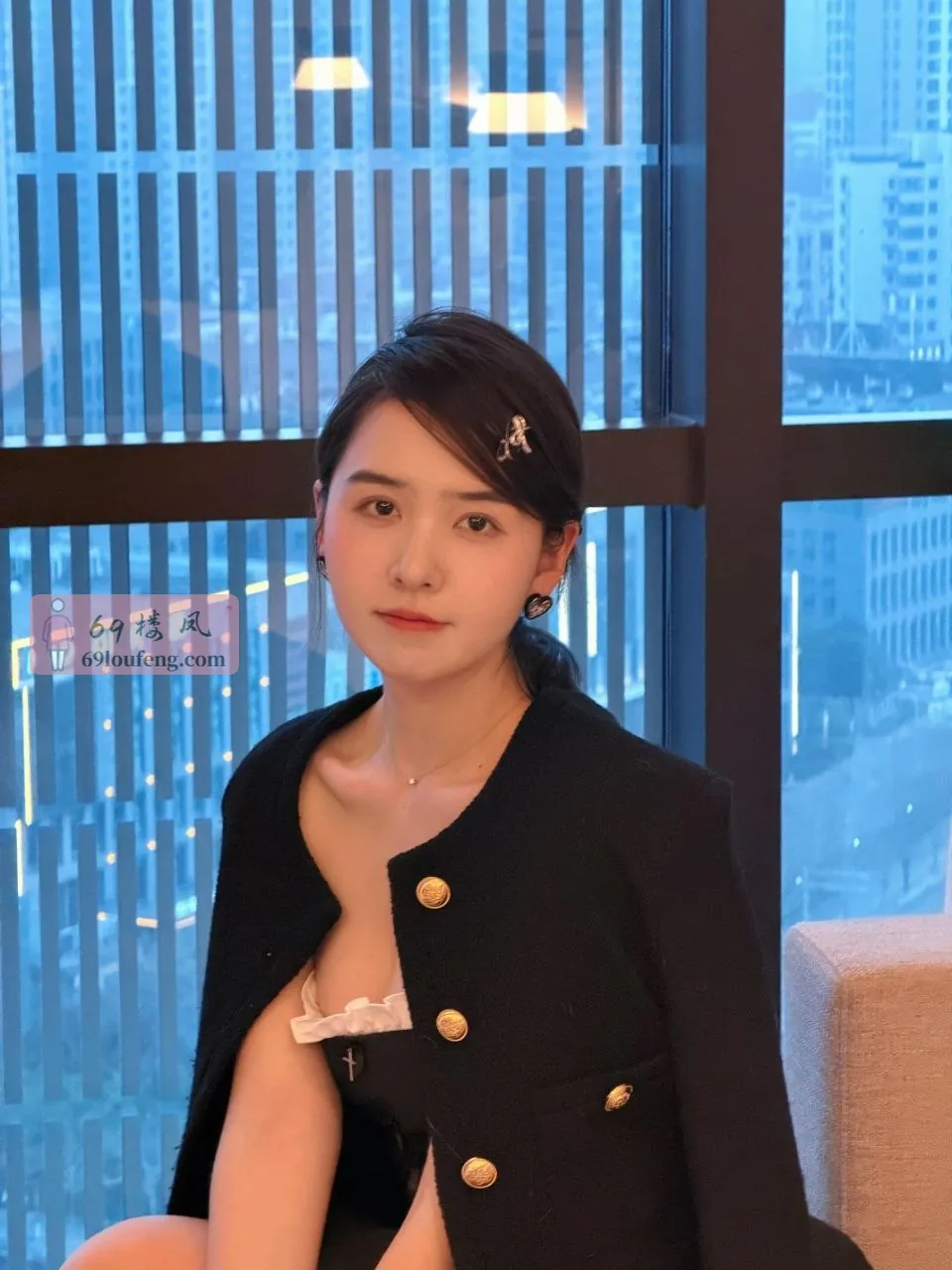 佛山职场丽人初兼职-妮妮 - 广东-佛山 楼凤实拍第3张