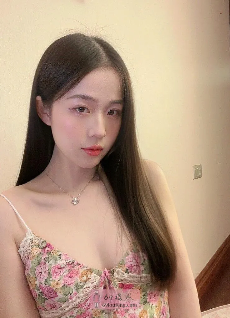 佛山性感风骚少妇居家兼职-璐璐 - 广东-佛山 楼凤实拍第4张