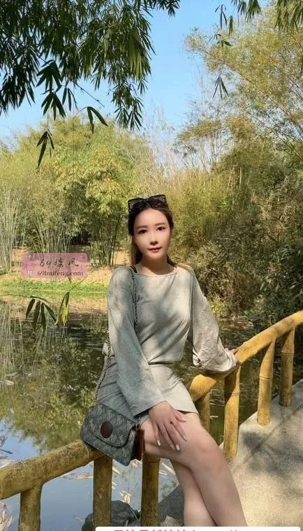 轻熟大胸泡芙姐 - 广东-广州 楼凤实拍第3张