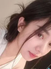 性感火辣温柔漂亮 真实工作室环境 (地点：北京 - 朝阳区)