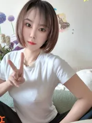 雨花区御姐 真实工作室环境 (地点：湖南 - 长沙)