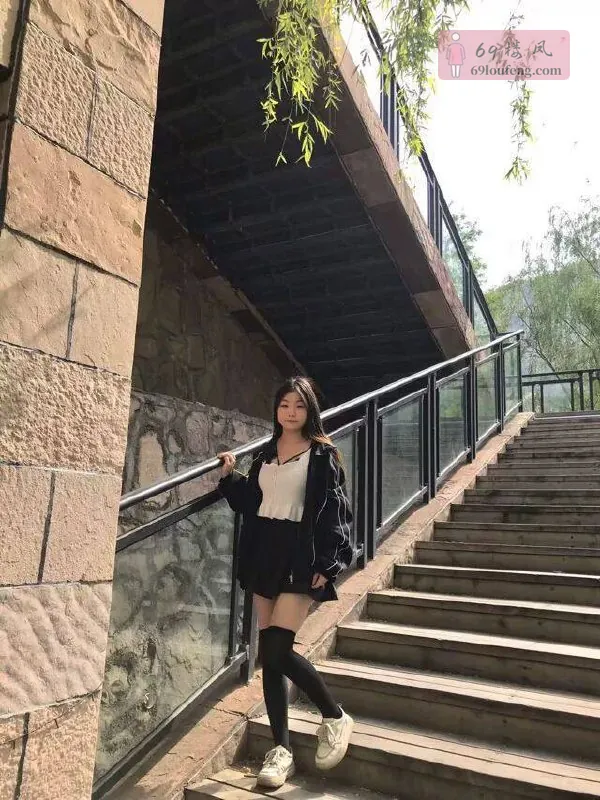 珊珊 - 浙江-杭州 楼凤实拍第3张