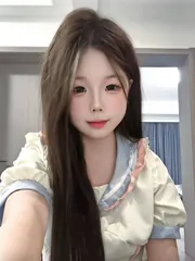 忧忧 真实工作室环境 (地点：浙江 - 杭州)