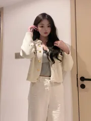 雨婷 真实工作室环境 (地点：浙江 - 杭州)