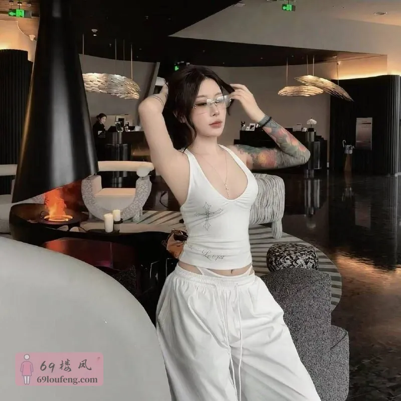 锦鲤 - 浙江-杭州 楼凤实拍第3张