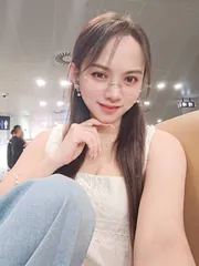 点击查看 浙江 - 杭州 KiKi 更多实拍详情