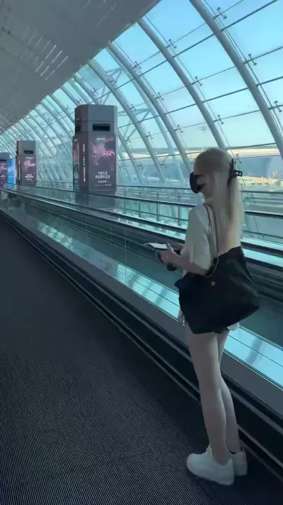 UU - 香港-油尖旺區 楼凤实拍第4张