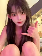 雨涵 真实工作室环境 (地点：香港 - 油尖旺區)