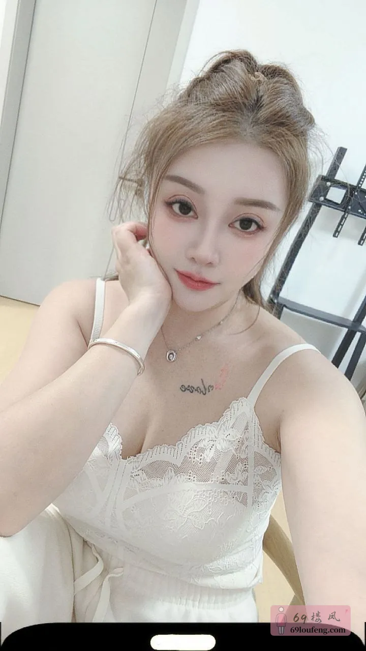 柒小佰 - 江苏-南京 楼凤实拍第3张