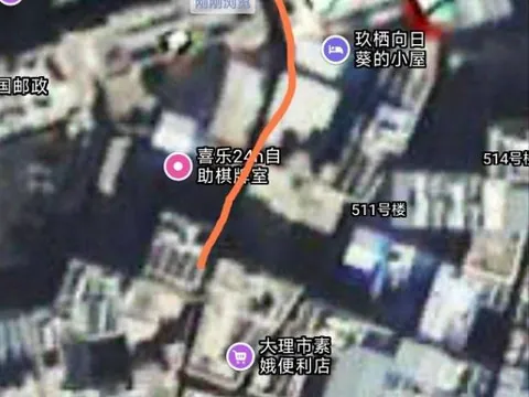 导航到名和电竞酒店从旁边巷子进去 暗巷偷拍 云南-大理白族自治州-大理市