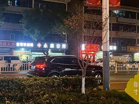 春雷永康诊所后面巷子 巷子实拍 江苏-无锡