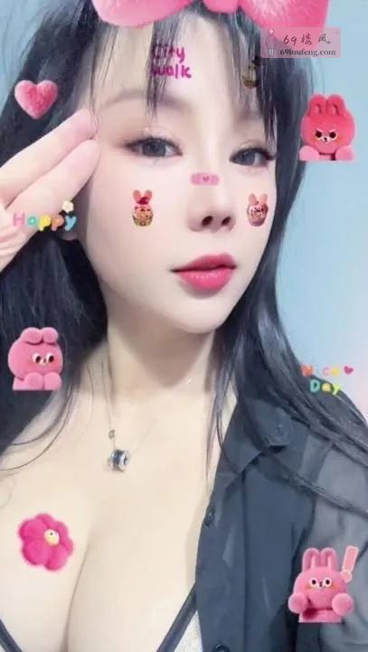 龙华大胸小白 - 广东-深圳 楼凤实拍第2张