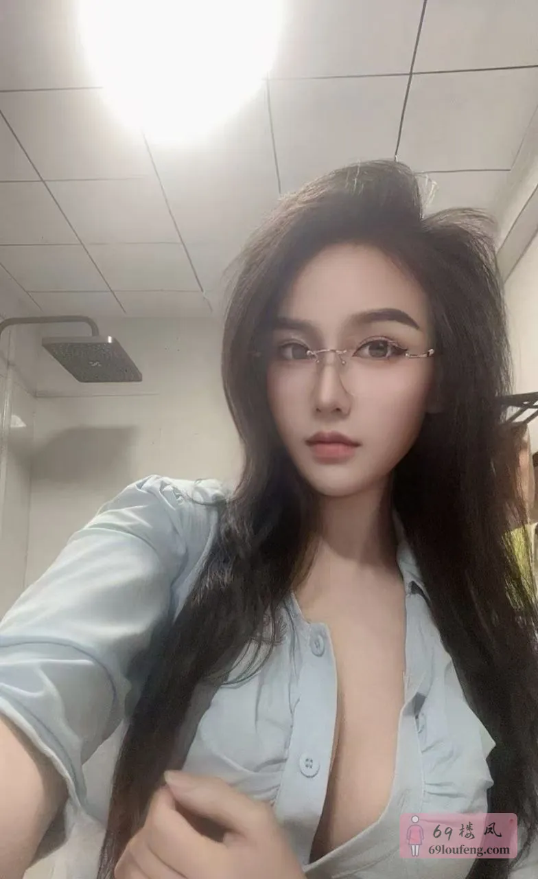 大胸女友白苏 - 广东-深圳 楼凤实拍第2张