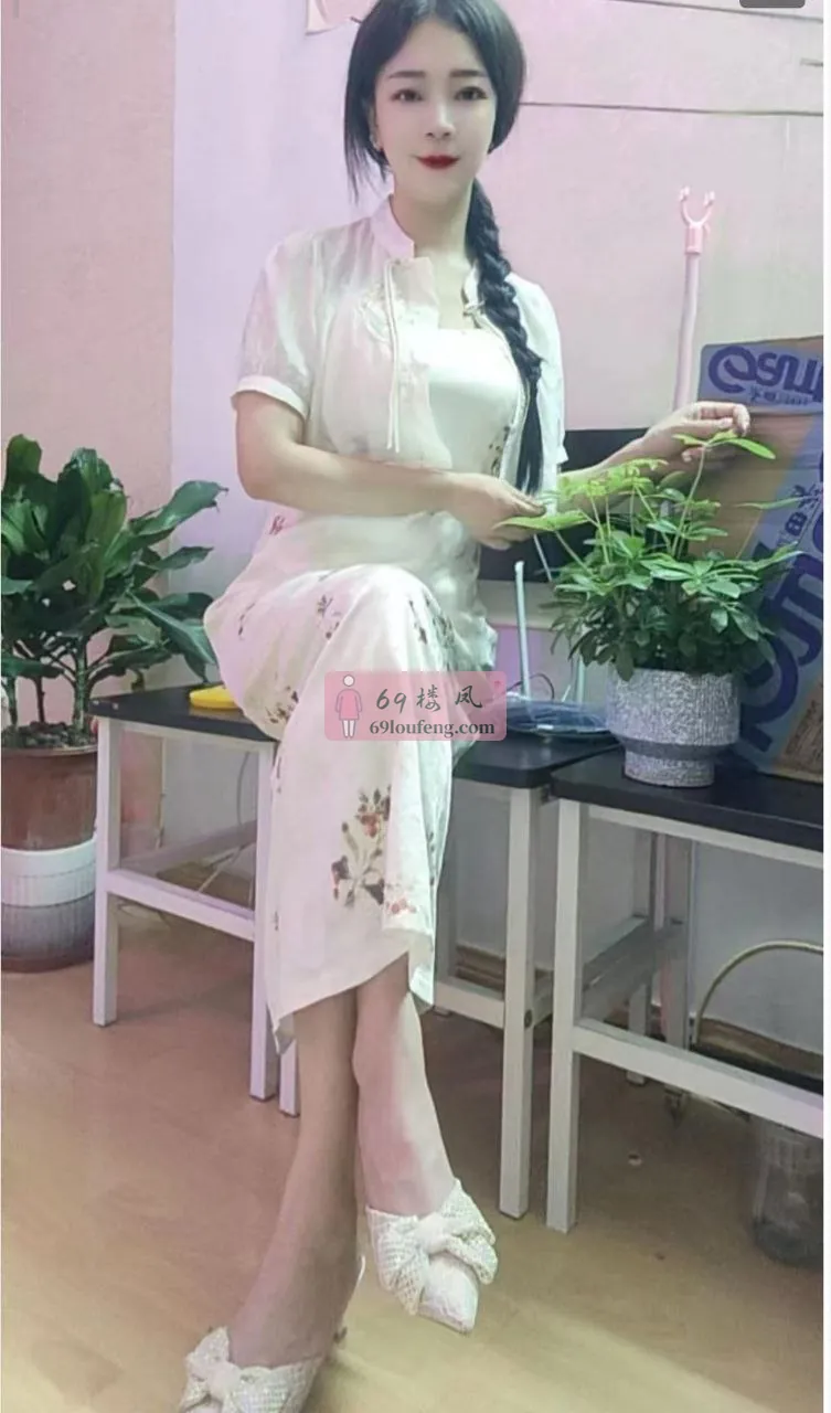 风骚主动美臀老师 - 广东-深圳 楼凤实拍第2张