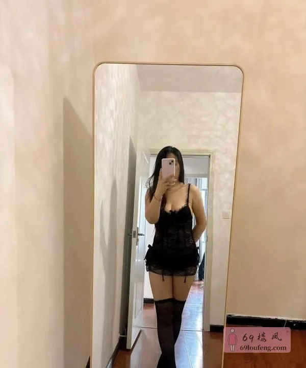 性感黑丝贝贝 - 湖北-武汉 楼凤实拍第2张
