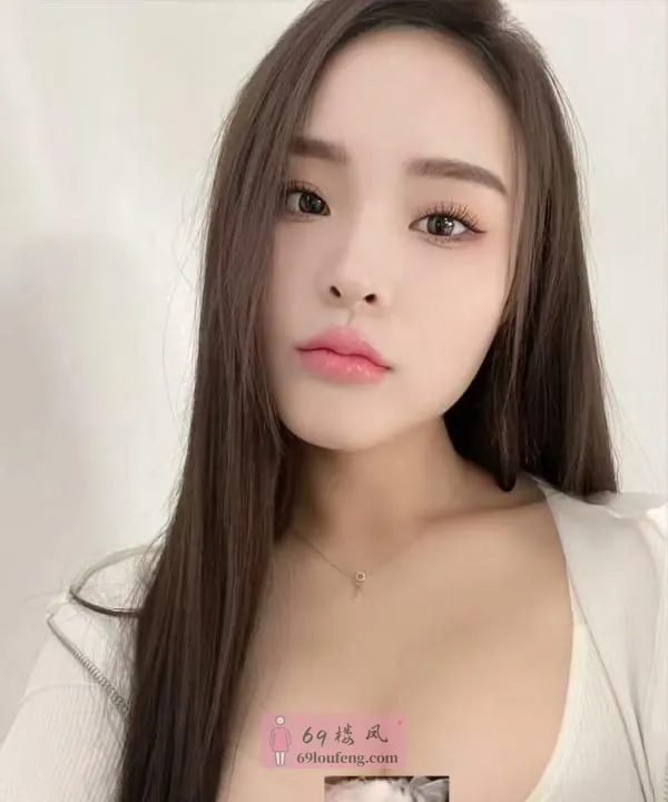 高挑风骚巨乳小米粒 - 湖北-武汉 楼凤实拍第2张