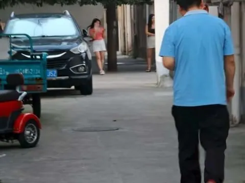 位于木浪路小区里 江苏-苏州 快餐按摩店现场实拍