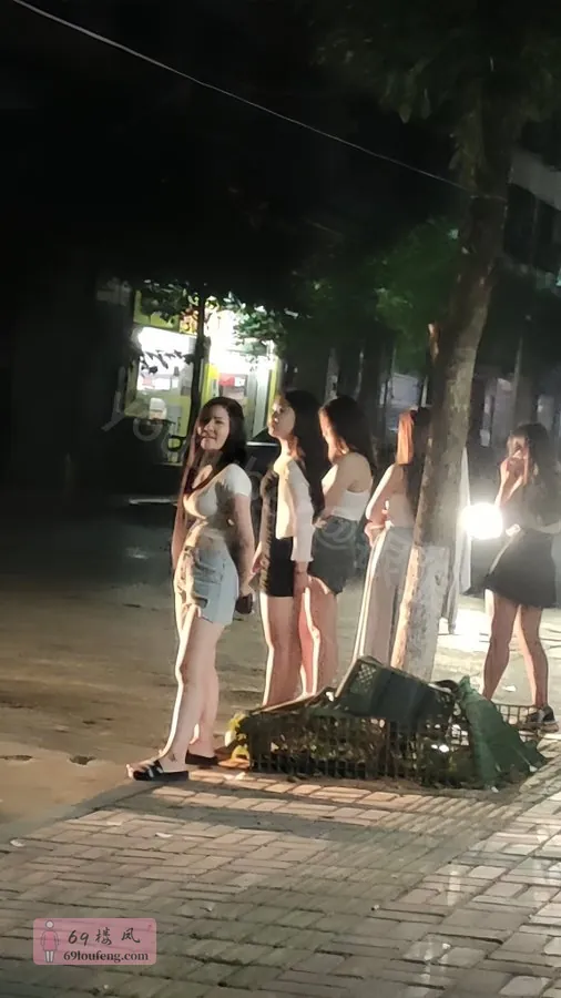 联盟路黔川路交叉口东北角 - 河南-洛阳 楼凤实拍第1张