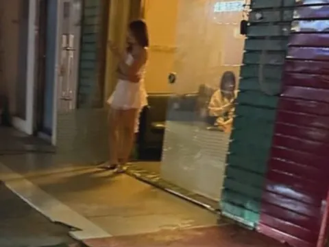 东井村 地铁口小姐 江苏-南京