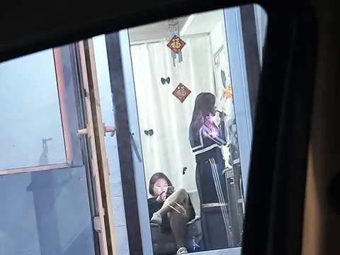 今天路过文端街发现两家挨着的不过没时间就 黑龙江-哈尔滨 发廊按摩拍图