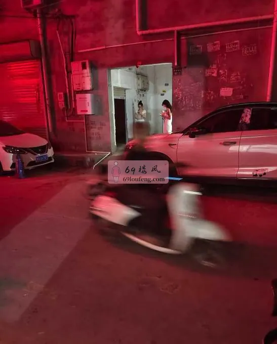 地图圈起来的街道全都是 - 河南-郑州 楼凤实拍第2张