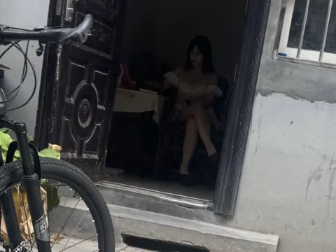 壁山石堡街 地铁口小姐 重庆