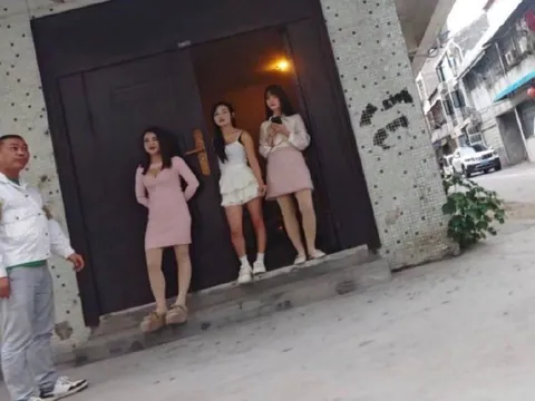 秀阳街炮打大高个美女 巷子 海南-海口