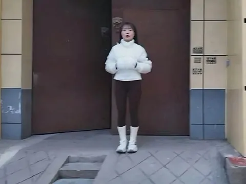 简家村小巷子 地铁口小姐 陕西-西安