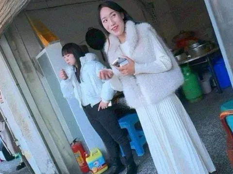 南坪转转楼初体验 - 重庆 巷子里爱情故事实拍