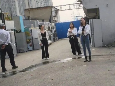 市端州区修车场 暗巷偷拍 广东-肇庆