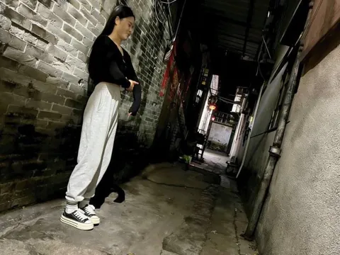 小店村小巷打卡 山西-太原 按摩小店实拍