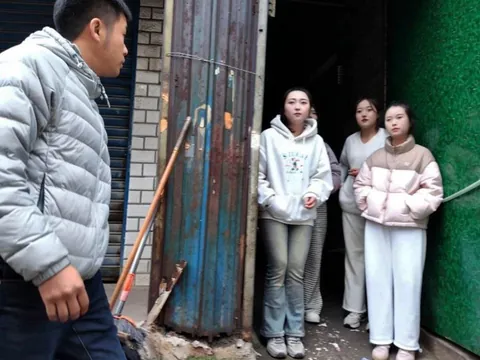 这边的十里河 - 北京 巷子里爱情故事实拍