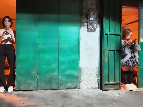 白云谢家庄这一带晚上逛了一下 广东-广州 狼友扫街偷拍